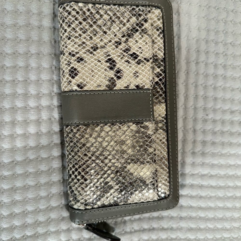 Coach Wallet - Picture 2 of 6